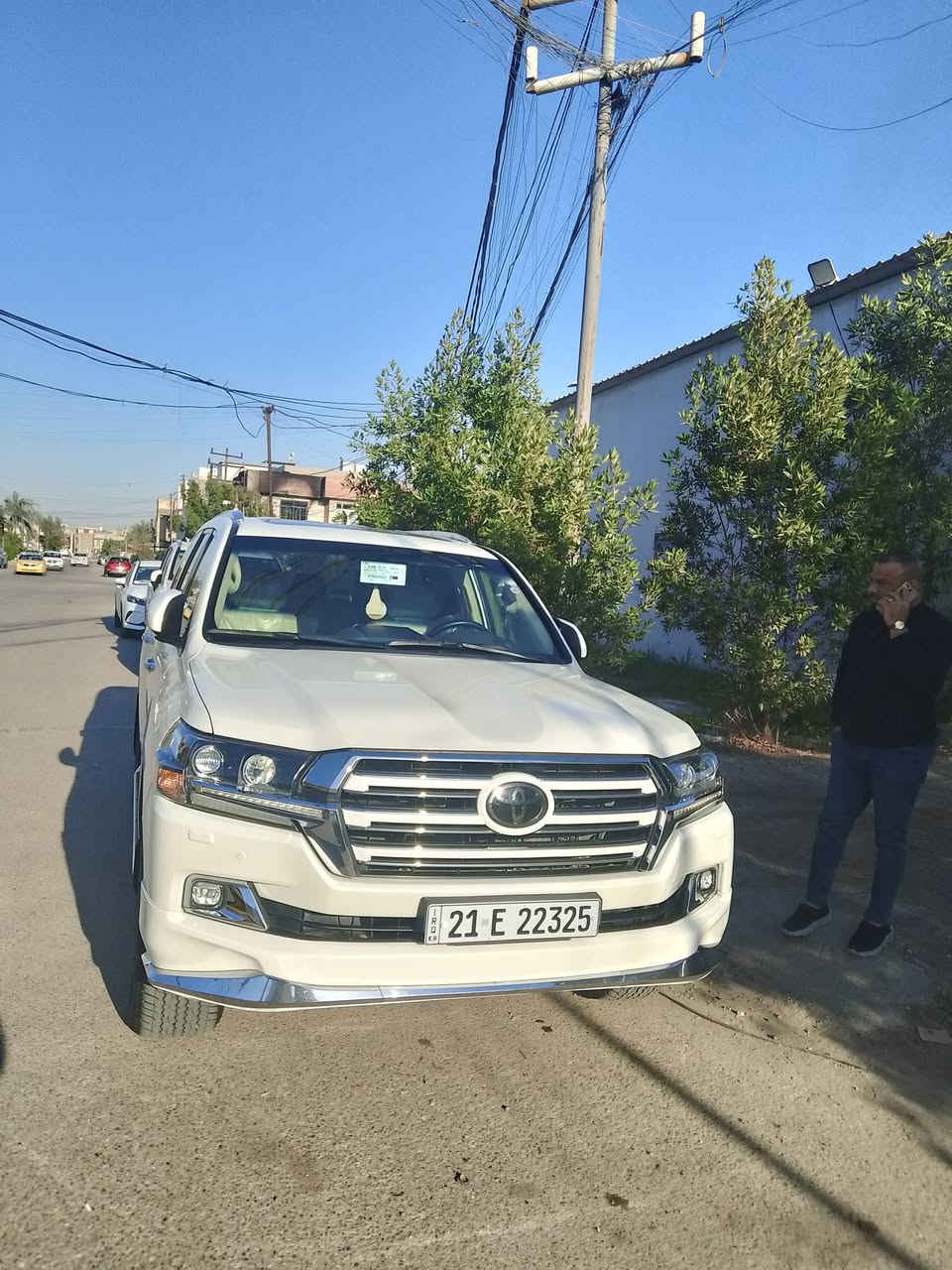 سلام عليكم لاندكروز 17 شركة ساز
وايت ديشن مكفوله كفاله عامه حته من الشخط 
بسمي تحويل مباشر السياره جديده 
ماشيه 95حقيقي السعر اتصل 
مكاني بغداد حي الجهاد 

***********
