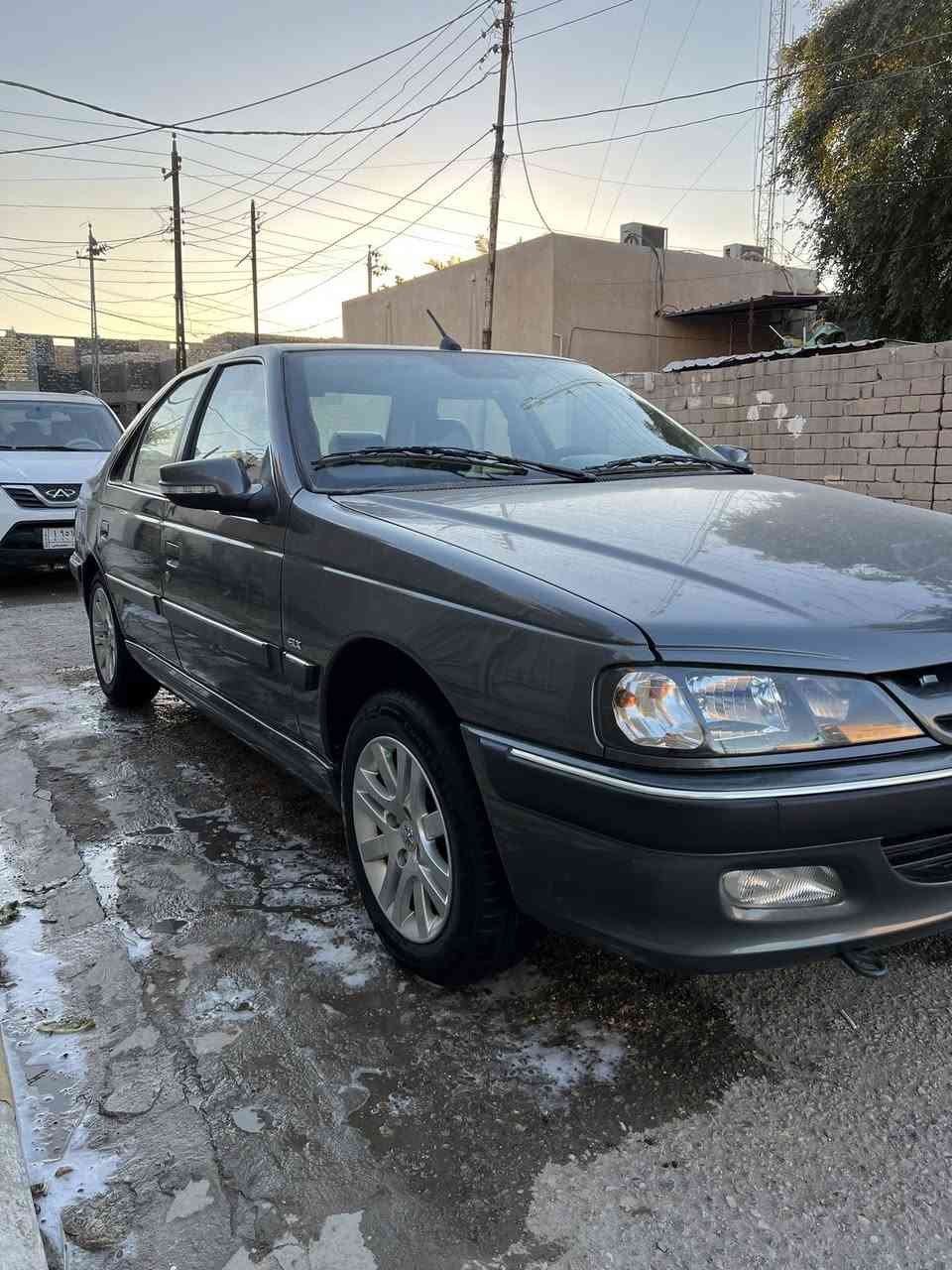 للبيع بيجو ٢٤حرة بدون رقم تترقم جميع محافظات . ماشيه ٣٠  الف كفاله عامه ماعده بارد صبعين مامبين ابدد سيارة جديدة حييل كله وضع شركه زيرو شرط.  سعر ٧٥وبيها مجال بسيط. مكاني ناصريه مركز.  💓. ***********
