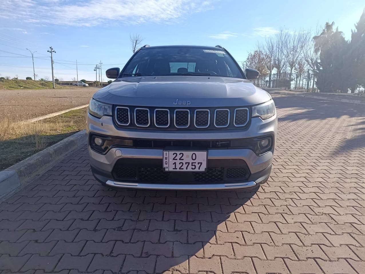 جيب كومباس limited 
موديل 2023
لون سلفر سقف اسود بلادي
ماشيه 60 الف ميل 
سعر 170 ورقه مرقم اربيل جاهز
حادث سيارة/ بدون صبغ مكفوله 👍
فقط شبرين دعاميه امامي صبغ/الباقي مكفول✋
بدون تعديل و شخوط و ملاحظات 🫰
حجم محرك 2.0 تيربو / 4 سلندر
كافه الايربكات سليمه 100 💯 بلادي ماطاك

مواصفات فول limited 1/1
بصمه+شغال عن بعد
فور ويل 4×4
كشن جلد +كهرب + هيتر
استيرن هيتر 
تبريد قطعتين
سقف اسود بلادي
تحكمات فول 
قيادة ذاتيه
تحديد مسار 
رادار امامي و خلفي و جانب 
شاشه ايباد كبير
بريك بصمه
كامره خلفيه
ويل كب كروم بلادي
بعد بيها اهواي مواصفات
سيارة على وضع الشركه كله بلادي حتى دعاميه 
راديترات و حجر بيئه  و رادار و لايتات كله بلادي شركه
شراي يتصل👇

ملاحضه ،،،👉🏻👉🏻👉🏻صور الحادث منزل بالاعلان 
للستفسار اتصال هاتفي مباشر 
***********
***********
