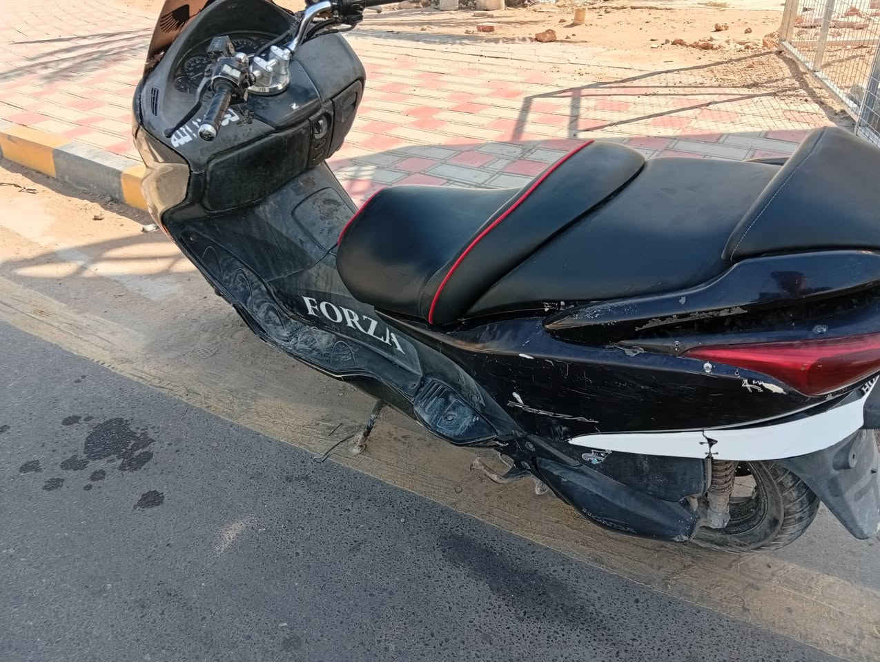 السلام عليكم فورزه 08للبيع  دراجه حلوه وناعمه وكلها شغاله ماعايزه شيء السعر 400مكاني نجف اليحب يراسلني واتساب ***********
