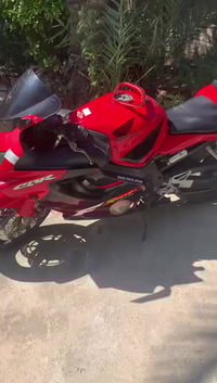 بطح • F4i • محرك مفتوح