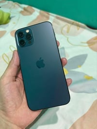 ايفون 12 برو فقط ذاكره 128 بطاريه 76 جهاز مكفول ممبدل بي ايشي كلش نضيف...