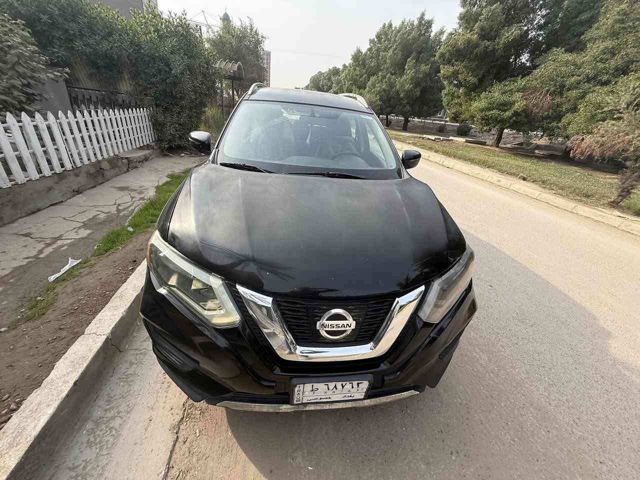 نيسان روج Sv موديل 2018 ماشية 104 ميل
كير محرك  تبريد كهرباء كله بلادي 

السيارة دخلت للعراق بدون ايرباك 

وصار بيها حادث هنا بالعراق صفحة عكس السايق 
تبدلت بوب ثنين 
هايدروليك الكير مبدل مرتين بالكامل 
دهن السيارة من اول لحظة لليوم amsoil 
دهن البريك مبدل 
مي الراديتر مبدل كلها 
على الجدول فلاتر بلكات كلها على الجدل مال الصيانة

والسيارة خير من الله توديك وين تريد 

معروضة للبيع
 
السعر 140 وبيها مجال بعد المعاينة ان شاءالله 

***********
