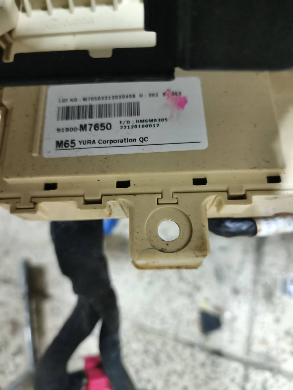 السلام عليكم يتوفر جميع غراض الدشبول للسيارات الكوريه لكل واردامريكي ماطور استيرا جوز سويج ريمونت أصلي بي سي إم رادار خلفي وأماكن من مديل ١٩ لحد ٢٥ شنو تريد موجود تفصيخ ***********
