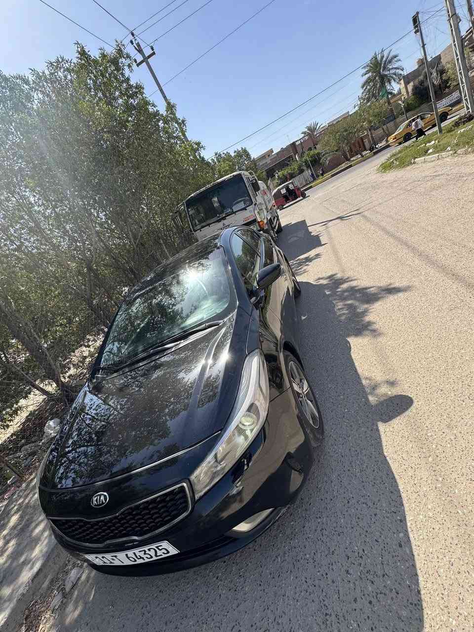 السلام عليكم فورتي 2018 رقم بغداد انكليزي تحويل مباشر السعر ( 114 $ ) مكانها بغداد *********** وارد امريكي حادث جاملغ خلفي بدون دواخل بجم كبس لغود شواصي مكفولات محرك 2000 دوش كير AT وبلعراق بيها باب السايق رشيته كلير سياره جاهزه بدون نقص الشراي يتصل
