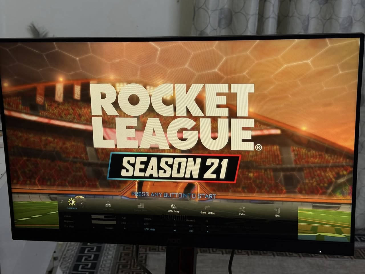 شاشة Aoc Gaming مستعملة
مواصفاتها
180Hz 
1MS 
IPS 
ستاند متحرك + لوحة تحكم باعدادات الشاشة + كارتونه ووصل الشاشه ، مثل ماموضح الكارتونه مهموله بس تكدر تنضفها

اخذتها ب 146 دولار
رايدها ب 170 الف ونظافتها كدامكم واليشهد الله على الفحص
مكاني بغداد الغدير شارع الضريبة 
الرقم للتواصل واتساب - ***********
ماعندي توصيل
