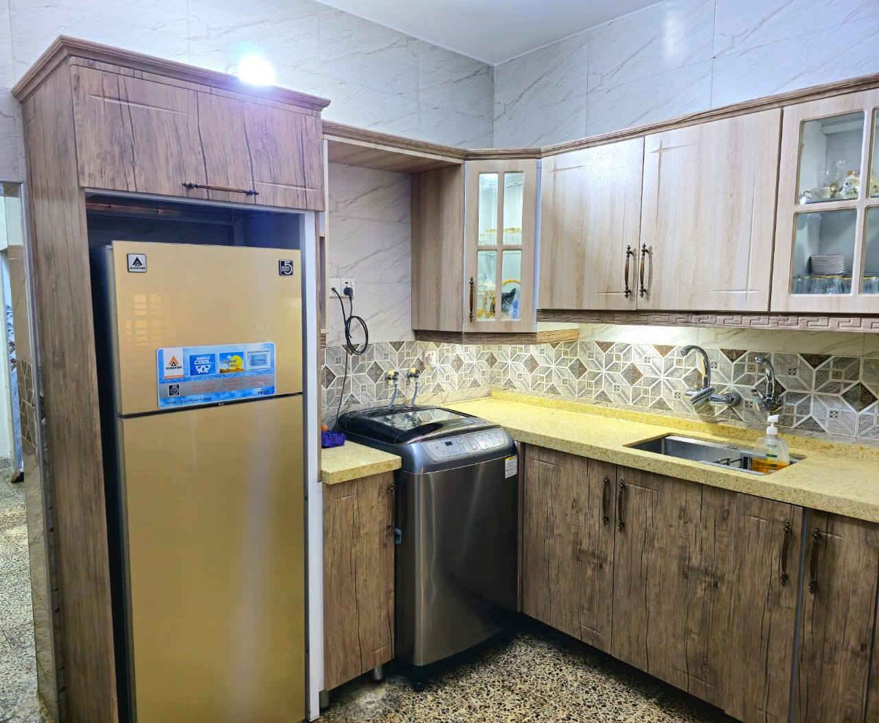 كاونتر HDF مستعمل
الكاونتر مع السنك 4 امتار و نصف مرمر كوارتز نظيف 100% 

الملحق 3 أمتار و نصف 

الابواب HDF و الداخل المنيوم

مكاني بغداد الجديدة 
للتواصل على الرقم ***********
