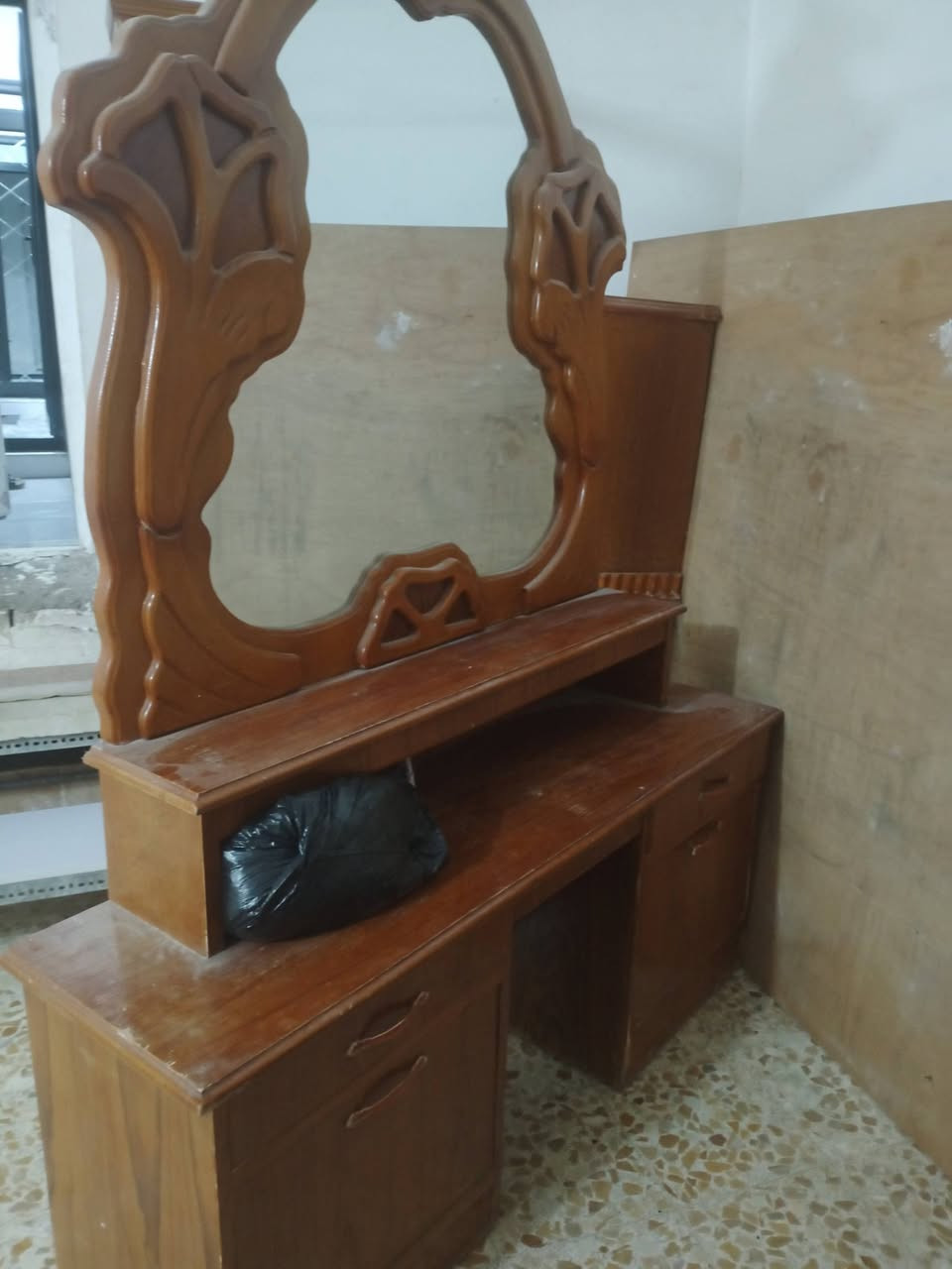 ‏‪***********‬‏
