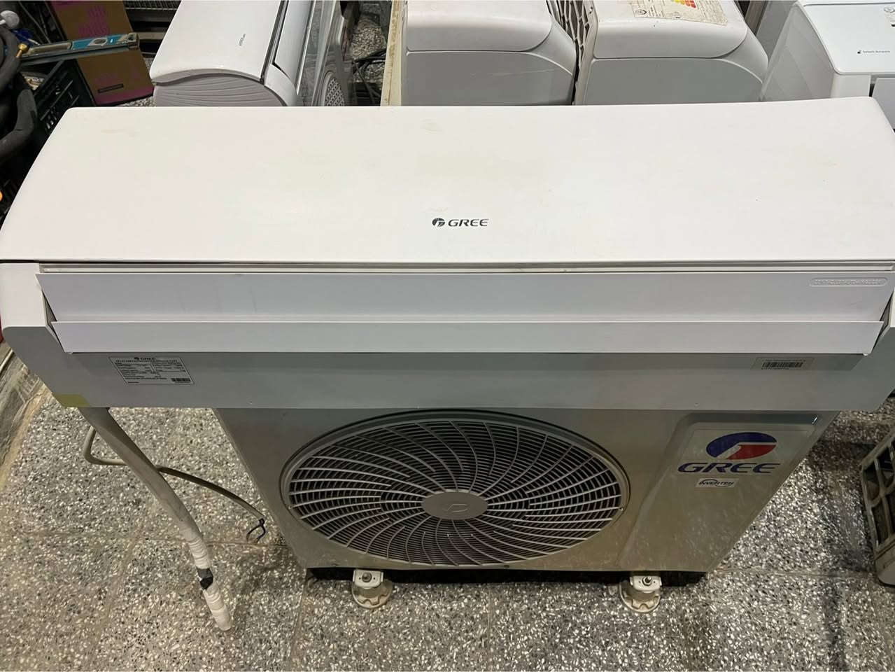 السلام عليكم 
للبيع سبلت 
نوع گري 
حجم 2 طن 
انفيرتر تحكم امبير 
الجهاز مستخدم قليل
السعر 600 الف 
***********
