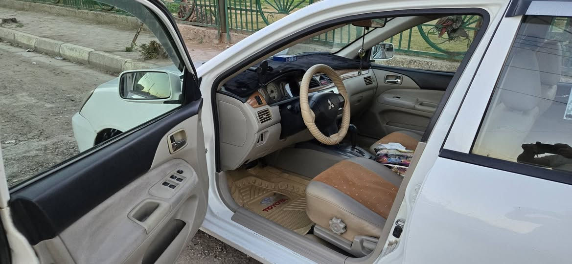 سلام عليكم لانسر الشركة العامة ٢٠١٠ رقم نكليزي كربلاء باسمي مشروع وطني سنويه مجددها لحد ٢٠٣٠ سيارة بلاديه بيها بس الهلالات وجاملغ الامامي تخم تاير تبريد شغال صدر امامي كير خير من الله مكينه بيها خيط تبخير االسعر ٨٧عنواني بغداد شهداء العبيدي رقمي  ***********
