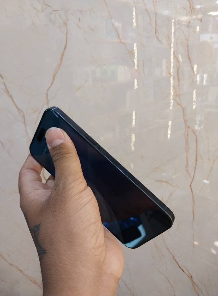 ايفون 15 برو ماكس 
ذاكرة 256 بطارية 93 دبل سيم 
مبدل بي لمس وبطارية بلادية تفصيخ بلادي 
سعر 675


**إذا كنت صاحب هذا الإعلان وتريد حذفه لأي سبب، رجاءا أرسل رسالة إلى الدعم الفني**