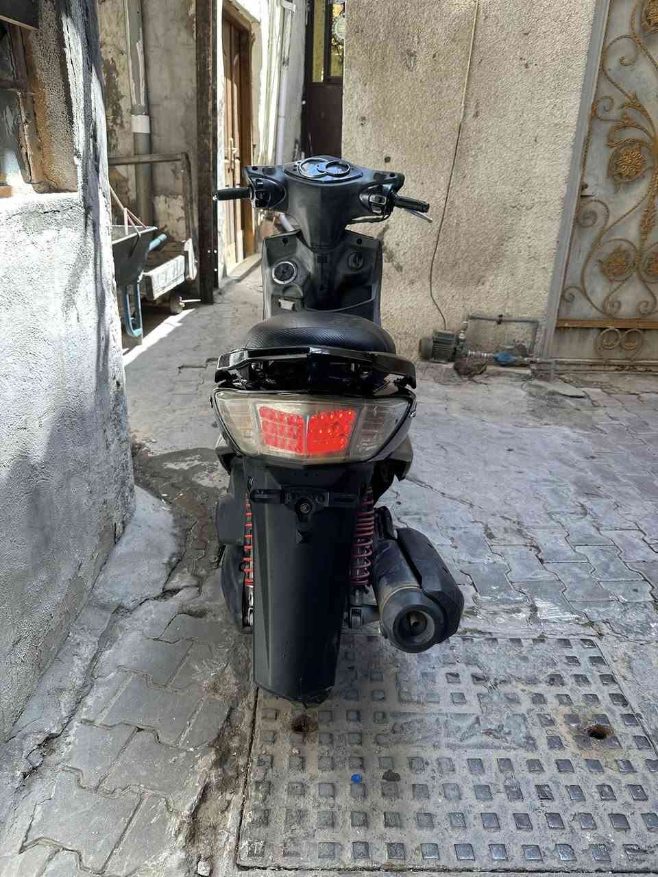 سكنس فخل نوزل خطين طلاعات دراجه نكره سلف بكل وكت لا مفتوح ولا مصلح بيه شي مكينه ناعمه شلعه ومعدل  كلشي بيه شغال. سعر ٨٠٠ بيه مجال  ***********

