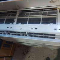 للبيع سبالت مستعمله وجديد العنوان بغداد جميلة سلبت باناسونيك ٢طن  نظاف...