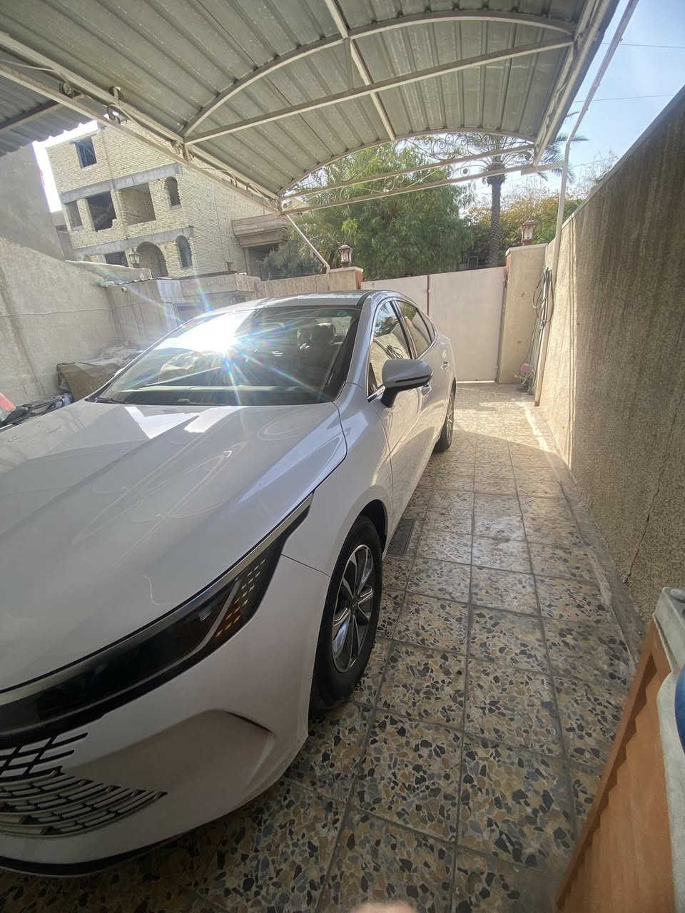 بي واي دي ديستروير BYD 2025  
ماشية 11 الف مرقم بغداد تحويل مباشر 
 شاحن ومعالج بنجر وارضيات  غراض كاملة 
بانزين + هايبرد + كهرباء 
محرك 1500cc

السعر 18750 فقط

دخول ذكي بصمة و كارت بطاقة NFC
كشنات جلد ابيض رياضي
قطعتين تبريد
كير ماوس
انظمة قيادة متعدده 
هاند بريك كهرباء + اوتوهولد
ستيرن فول تحكمات
شاشة قلابة
حساسات وكاميرا خلفية
ليد نهاري والمصابيح ليد  

ملاحظه : السياره بيه طعجه صغيره بالصندوك موجوده بالصور

مكاني بغداد شارع فلسطين ***********
