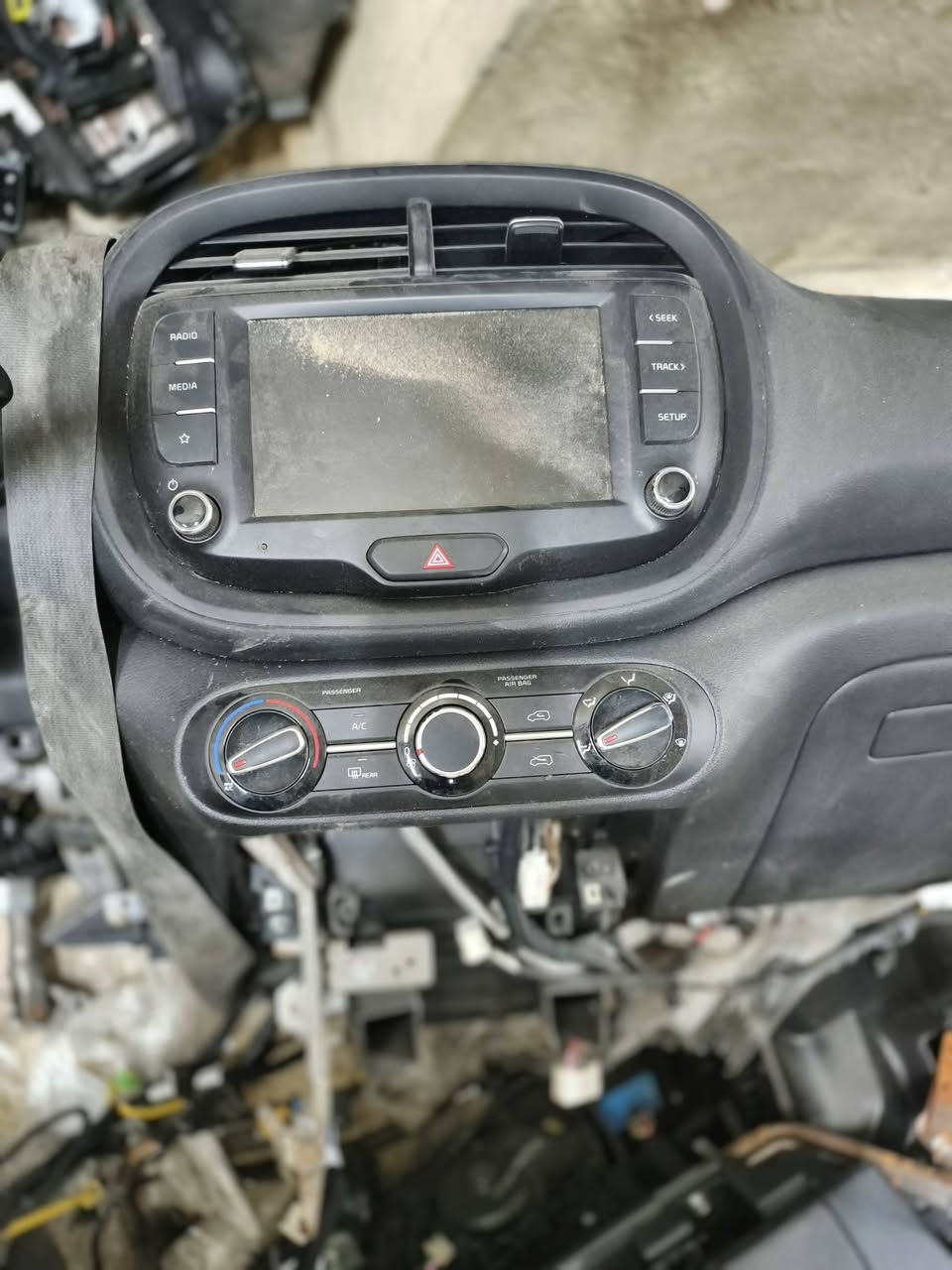 السلام عليكم يتوفر جميع غراض الدشبول للسيارات الكوريه لكل واردامريكي  شنو تريد موجود تفصيخ ***********
