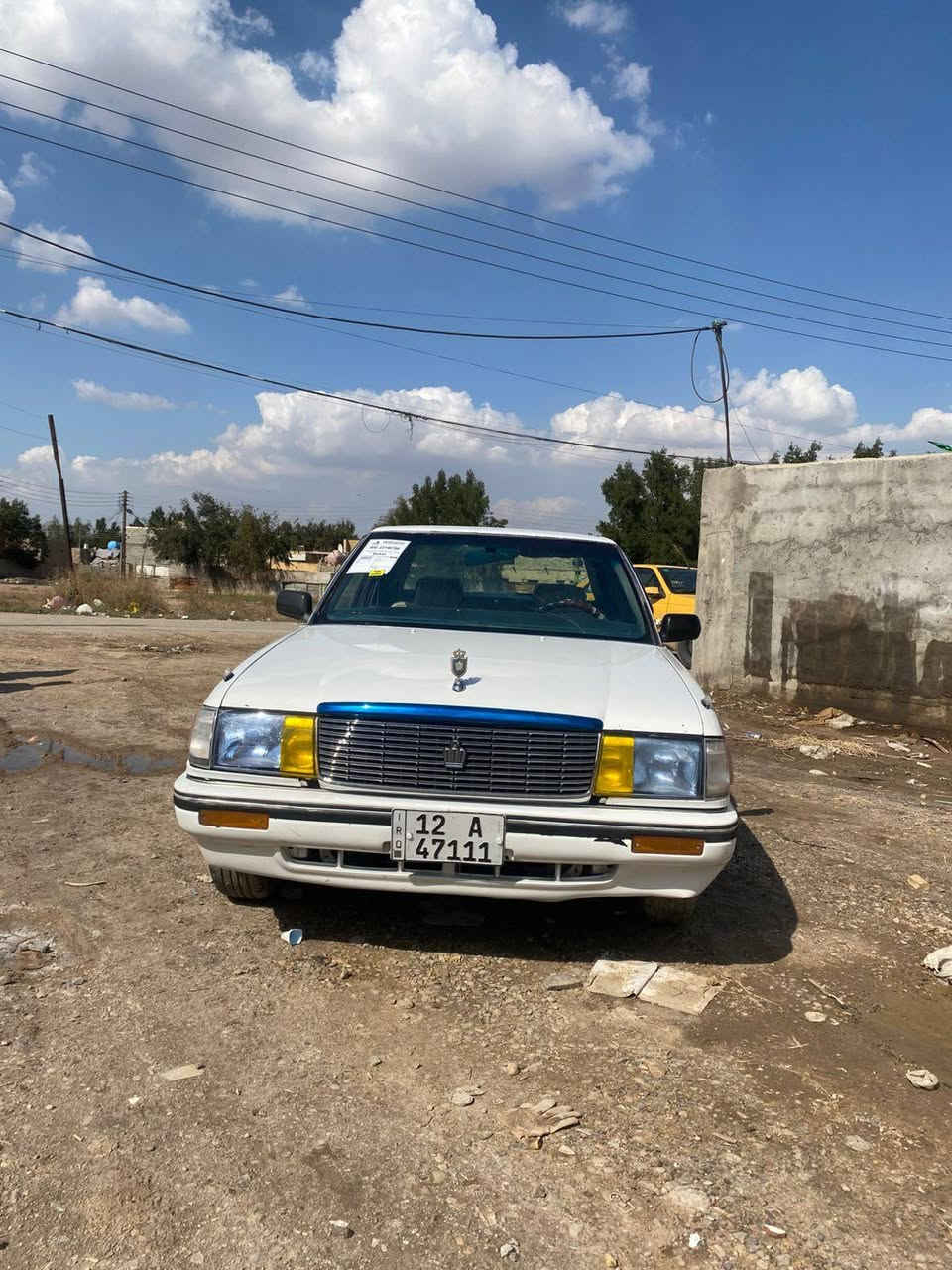 السلام عليكم ورحمه الله وبركاته...

سيارة سيدان موديل 89(للبيع) او (المراوس

يسرة ابلاد مكفولة من الضربة والكص والعيب الشرعي السيارة مصبوغة احزام للجمالية 

مكينة كير و اكسل مكفولات شرط الشغل 

السيارة تبريد ثلج🥶

شاشة اوكامرة 

كهربائيات بحالة جيدة 

غرفة دواخل ابطاين ابحالة جيدة نضيفات 
 
تخم تاير خط ابيض نص عمر 

للأستفسار***********📞

واتس
السعر 58 اوبيهة مجال مكاني بغداد المعامل
