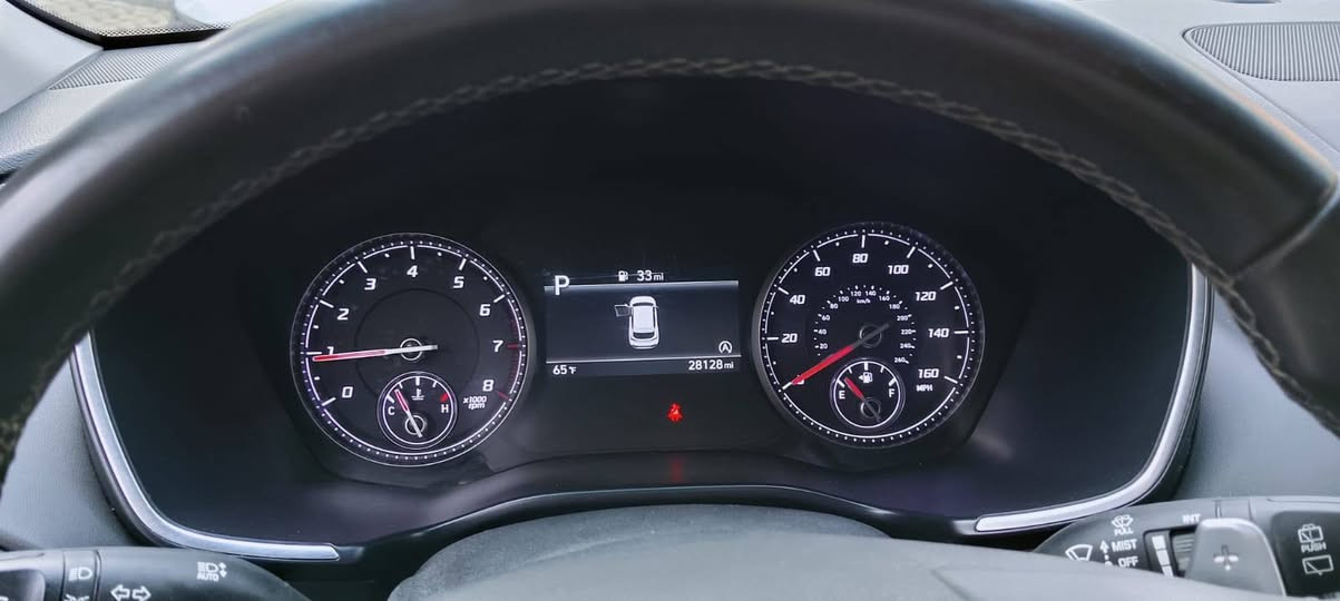 هونداي سنتافي 2023 للبيع
السياره نص مواصفات بصمة تبريد قطعتين شاشة كبيرة تحكمات ستيرن گير ماوس اربع انظمة sport smart normal eco مانع انزلاق كامره دواره تحديد مسارات مكينة 2500 تدفئة كشنات حساسات جانبية خلفية لايت LED نهاري لايت زنون بيبان بصمة وباقي مواصفات السنتافي المعروفه ... رقم الشاصي منشور بي صور الحادث //مكاني بغداد الجديده 
السعر 165$
***********
