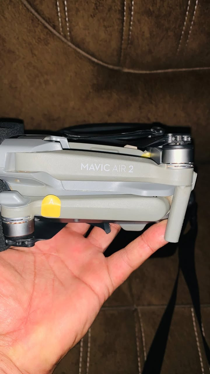 غني عن التعريف مافك ابر 2
سعر 1100

مليون و100 

البيع حضوري افحص وتوكل 

ممفتوح ولا بي كسر 

ومعا بطاريه إضافية 

عدد البطاريات 4 

***********
