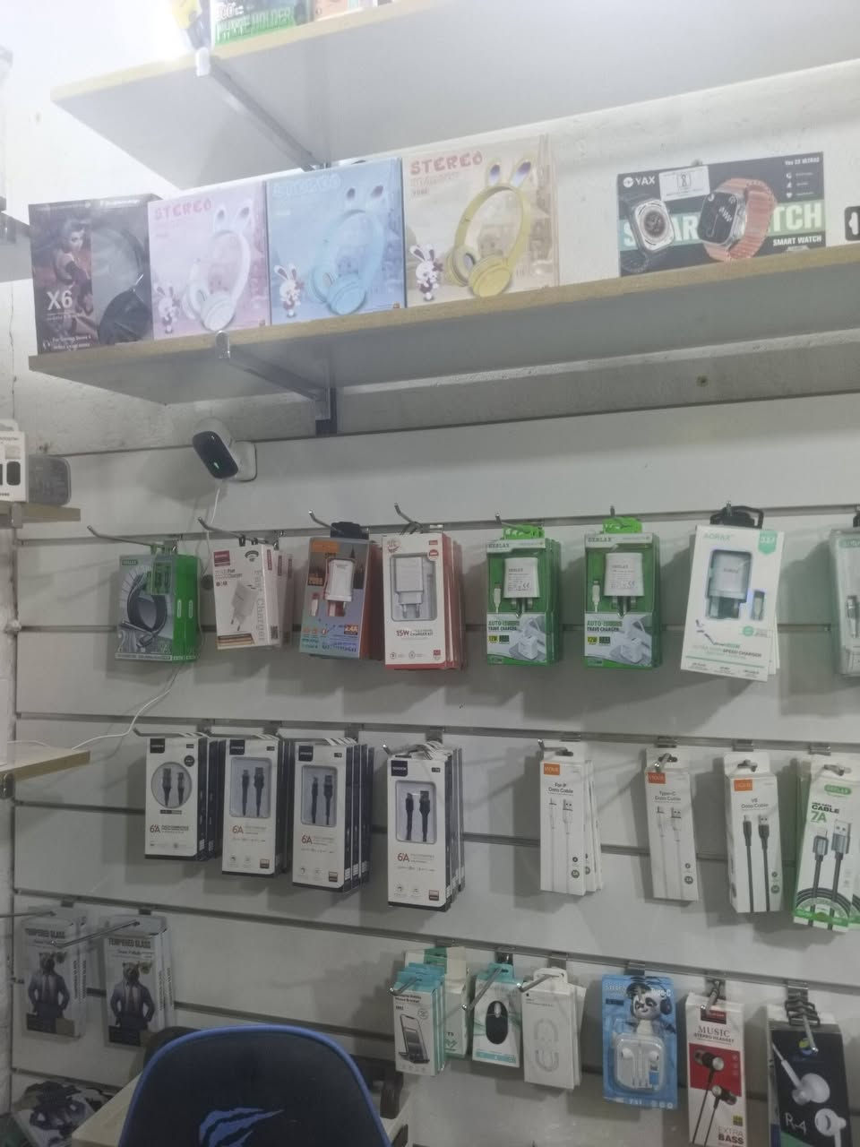 مكتبة و اكسسوارات موبايل وهدايا للبيع لعدم التفرغ 
العنوان..شارع عشرين قرب جامع ست لنده للاستفسار الاتصال على الرقم ***********
