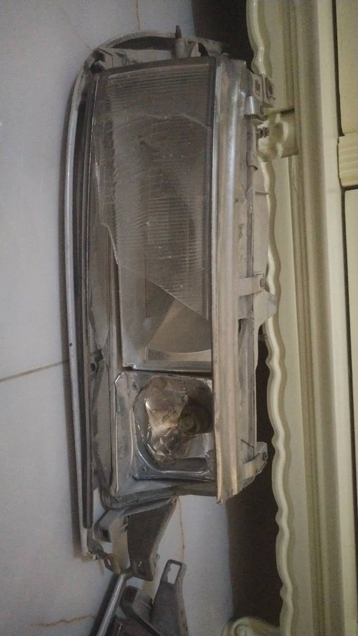 السلام عليكم لايتات مارك عظم للبيع واحد جديد او واحد بس الجامه مكسوره شغلات عل فحص


**إذا كنت صاحب هذا الإعلان وتريد حذفه لأي سبب، رجاءا أرسل رسالة إلى الدعم الفني**