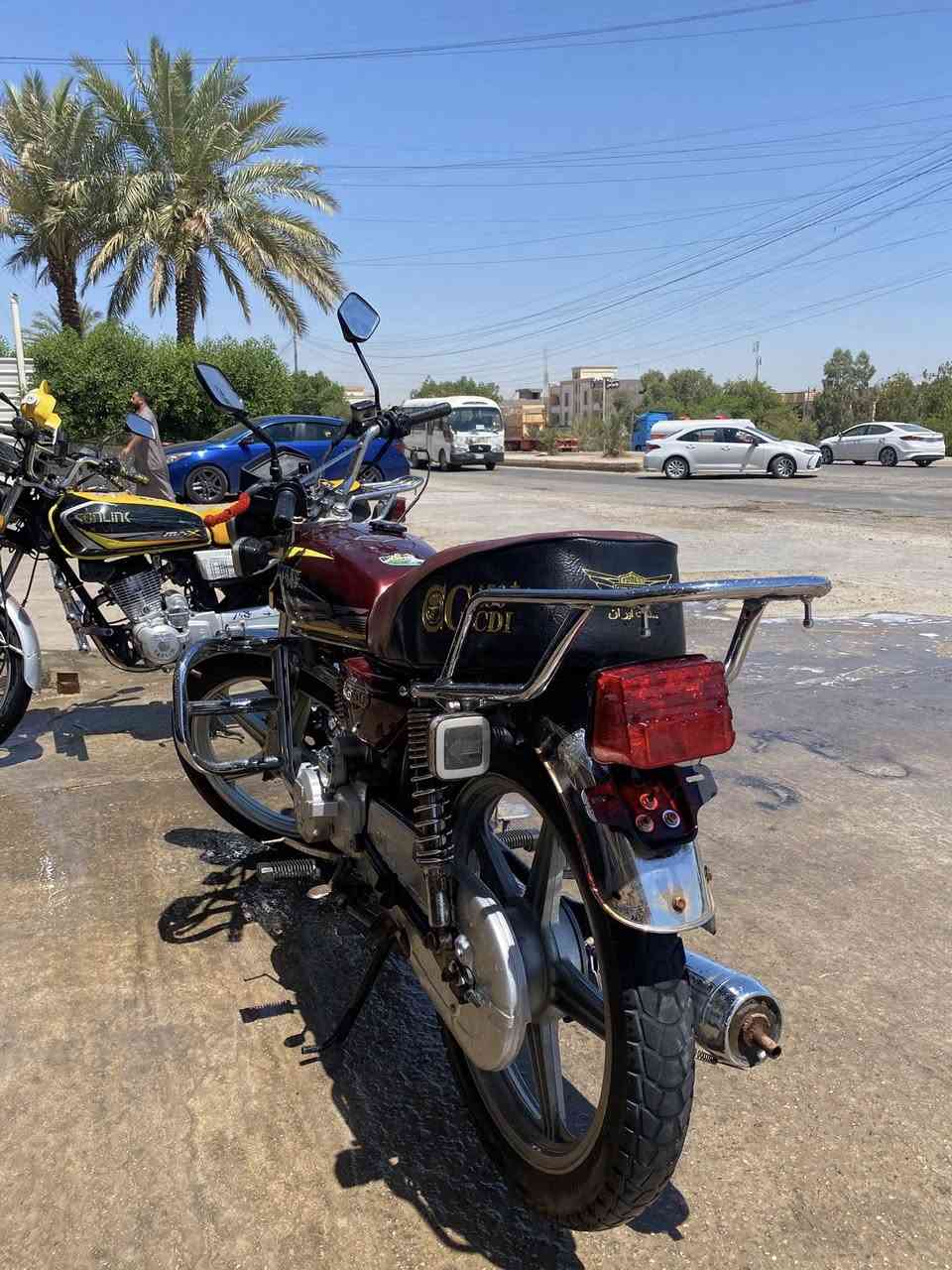السلام عليكم شباب موطور ايراني موديل 22شغال كله محرك مامفتوح لوك سعر 600بيه مجال شويه عنواني التاميم ***********
