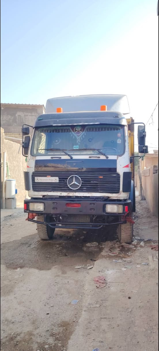 ألبي موديل 77 محرك 8/128 محسن كير 130 دوره 14 أكسل جي اف شاصي مكفول وبعده برجيم تخم تاير 24 كهربائيات كلها جديده تبريد ويه السويج دوشمه جديده حداديه جديده سياره جاهزه گبل للعمل متعوب عليها مال جناي الاستفسار ***********
