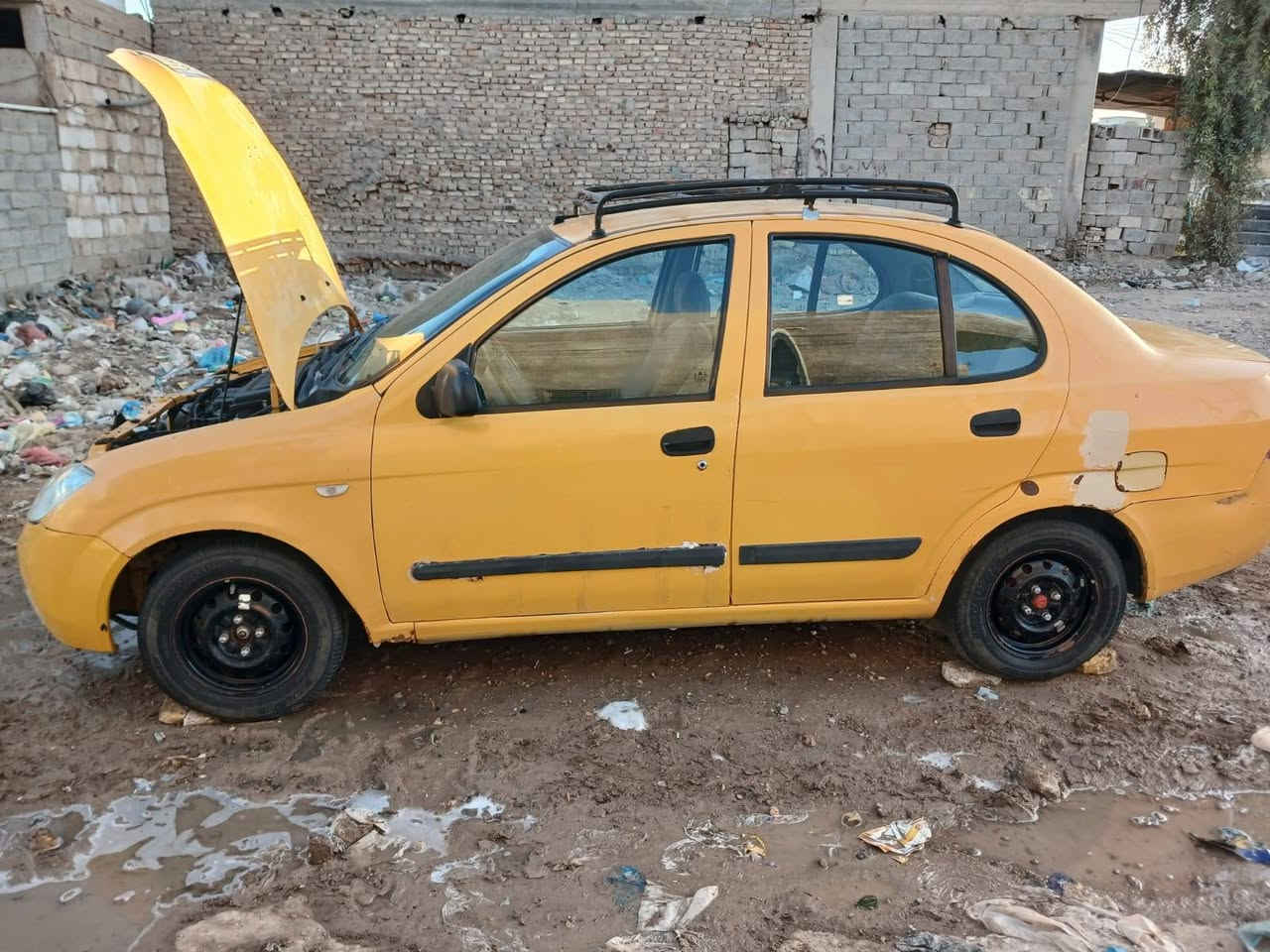 سلام عليكم ورحمة الله وبركاتة رمضان كريم أخوان طيبه للبيع موديل 2015 شرط التحويل السنويه تنتهي ل2027
المحرك بي صوت ابيع محرك كايم 
الكشر كدامكم التبريد مااعرف شنو عطلة مطلوبه هيئه تصفر وتنزل من الحساب السعر 30 وبيها مجال لطيبن ان شاءلله مكان السيارة ابو غريب قرب الخط السريع 
 ***********
