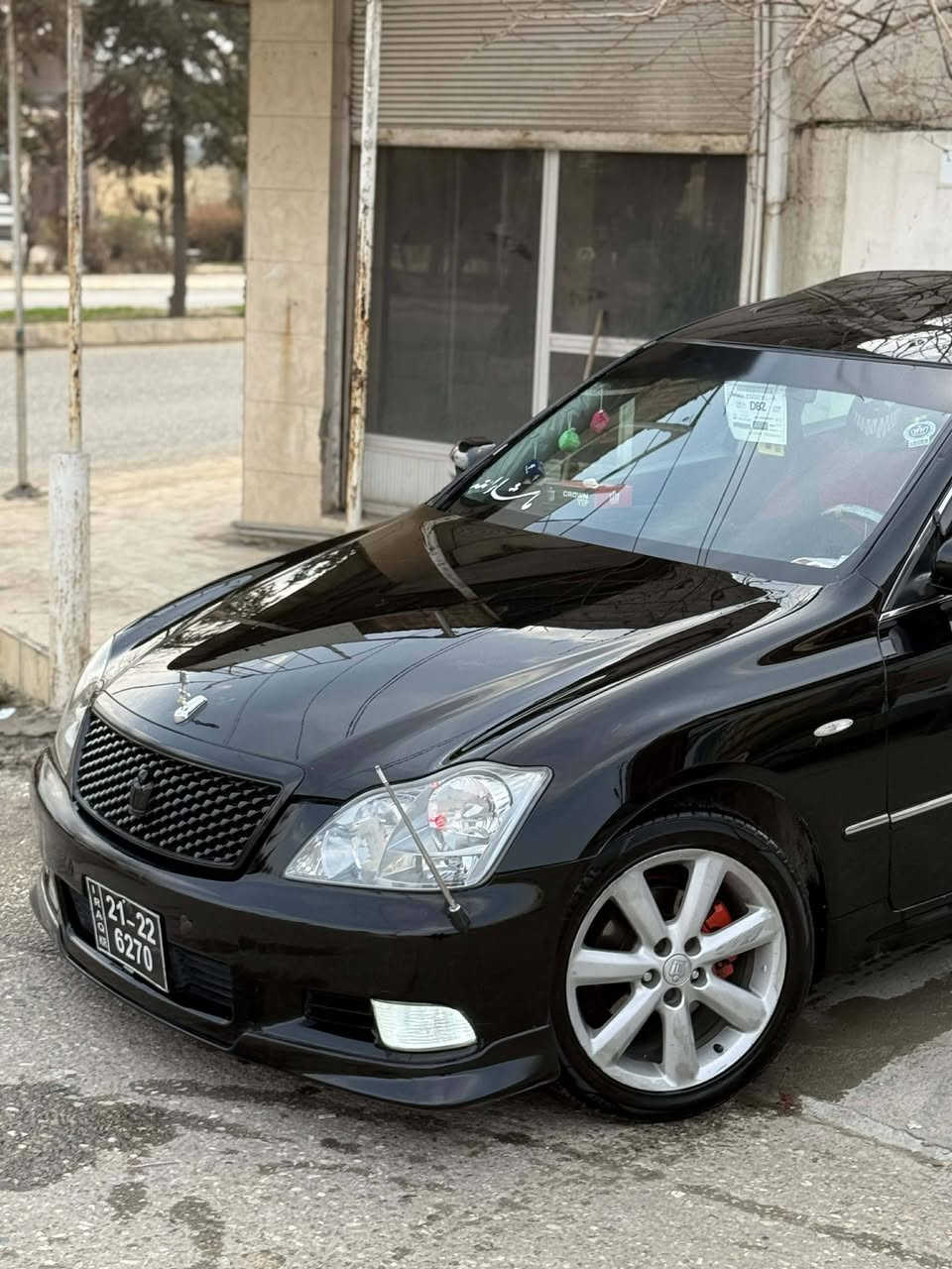 سەرەتا بەناوی خودای گەورە
TOYOTA CROWN شاهینە
GRS 180 
مەکینە گچکەی گێر گەورە مەرغوبی بازار 
فول فول 
براوە براوە براوە 
جڵد و هیتەر 
سڵاید 
ناو رەشی ساج سور 
سوکان حەیزەرانی سوکان عەزەڵە 
کوشن کارەبا 
ئاوێنە ئیشارەت ئاوێنە شەفت 
ویل دینگە 
تایەی لۆک 
2007 بەسمە رەساسی 
سپۆرتی Tom´s
سەقفی شوشەیی 
بێی دەعم و لێدراو 
بێی کەڤەر گۆران 

سەیارەکە 2007 بەسمە رەساسی گچکە بەگەورەیە مەرغوبی بازارە نوکە دەرزی پێوە نیە فولە جڵد و هیتەر سڵاید ئاوێنە ئیشارەت ئاوێنە کارەبا ویلی دینگەی تایەی تازە بێی دەعم و لێدراو بێی کەڤەر گۆران سەیارەکە نمونەیە لە جوانیدا چرکەی تێدانیە لۆک لۆک  لە رەشی رەشتر نەبوو نەتەوێ لەرسمی جوانتر نەبوو نەتەوێی 
بۆ سەعر نامە بنێرە یان تەلەفۆن بکە 
0750 151 0169
