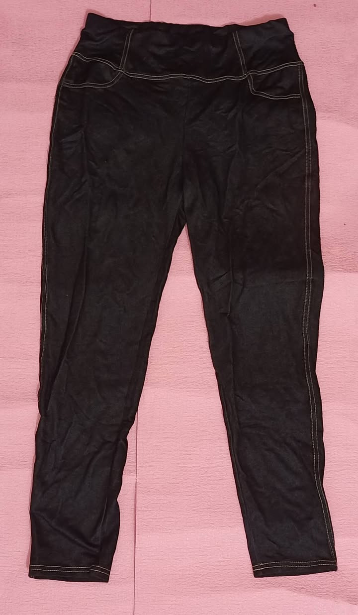 وبعد عندي تنورات ولباسات ممصورتهن اغله قطعه عندي ب 3الف هيه دشاشه ام شال البقيه كلهن عله الف والفين جديد جديد جديد 
تريدهن تراسلني


**إذا كنت صاحب هذا الإعلان وتريد حذفه لأي سبب، رجاءا أرسل رسالة إلى الدعم الفني**