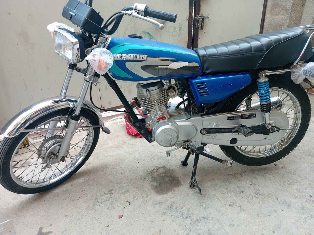 اربعه كير موديل 22السعر900 وبيهه مجال رقم الهاتف ***********
