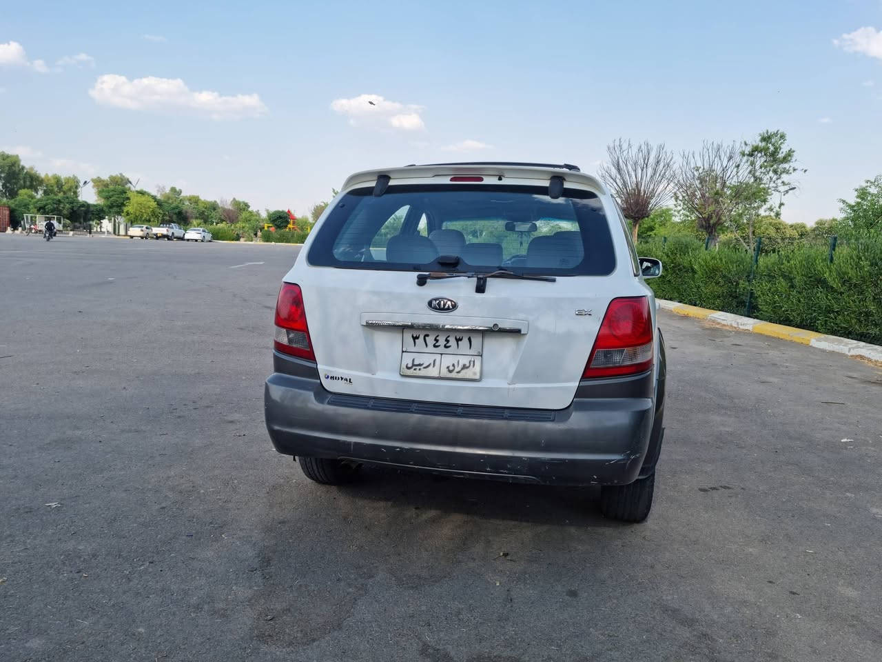 للبيع سورنتو موديل ٢٠٠٦ محرك V6سعر ٨٢ ورقة
سياره بي شبرين صبغ و مكانات بارد بدون دواخل شرط 
محرك گير و تبريد شرط مواصفات سلايد و دبل اكسل و بعد هواي مواصفات 
مكان اربيل 
***********
