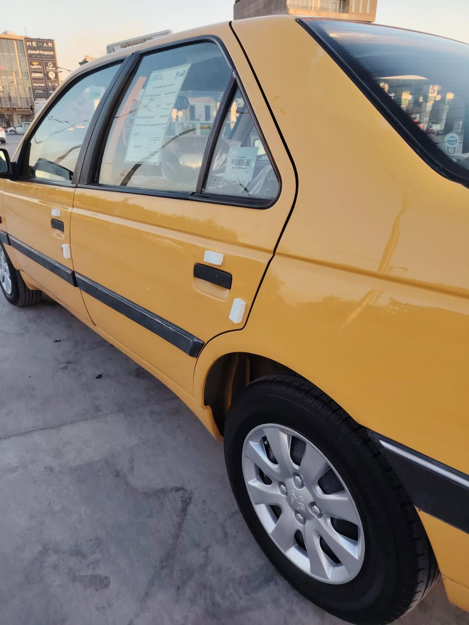 سلام عليكم للبيع بيجو الميس موديل ٢٠١٦ ماشيه ١٣٠ كيرمحرك جدد صدرمامي خلفي جديد تخم تاير جديد تبريد ثلج تتفئه شغاله رقم نكليزي مصفره هيئه وغرامه شرط التحويل سياره لأضربه ولا تبديل صبغ شي بصيط جدا اثر بارد كهربائي كلها شغاله سعر ٤٩ وبيها مجال الشراي ‭٠٧٧٦ ٠٨٣ ٠٩٩٠‬ مكاي بغداد
