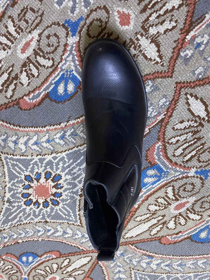 سلام عليكم بوت قياس 40 
وحذاء رياضي قايس 40
القطعة على 8 بدون عمله مكاني كربلاء حي الحر مجاور ريحانه


**إذا كنت صاحب هذا الإعلان وتريد حذفه لأي سبب، رجاءا أرسل رسالة إلى الدعم الفني**