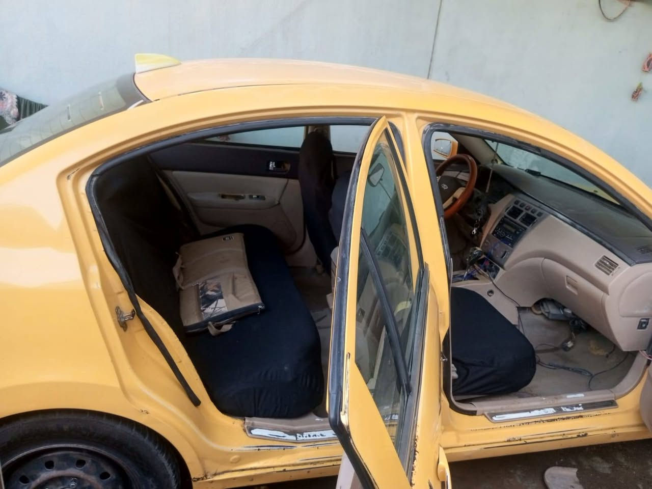 السلام عليكم شيري A5رقم بغداد سنويه لحد 2028 بسم اخويه موديل 2011 المكان كركوك  السعر 30وبي مجال التواصل *********** بي واتساب السياره  كير ومحرك كامري ابو الجف السياره غاز وبانزين
