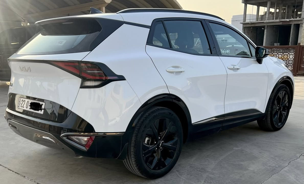 السلام عليكم كيا سبورتاج بلاك اديشن– موديل 2025 – رقم أربيل
بانوراما
فول موصفاات
ماشيه 11 الف  فقط
المواصفات:
كفاله عامه
فتحة سقف بانوراما كهرباء
شاشة كبيرة + Apple CarPlay / Android Auto
كاميرات 
السنويه جديده تنتهي 2029
حساسات أمامية وخلفية
رادار 
مثبت سرعة ذكي
بصمة تشغيل ودخول
فرش جلد
مقاعد كهرباء
تكييف ديچيتال
مرايات كهرباء وضم
إضاءة LED
السعر 255 بيه مجال قليل 
مكان السياره الرمادي 
***********
***********
