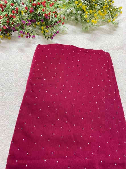 هلا وغلا ل ب الحبايب شوفووو جمال والفخامة للاقمشة الصيفيه ع كثرة الطلبات جمله ومفرد باحلى الوانه ونقشاته والسعر احلى لدينا خدمة توصيل لكل محافظات العراق خلال ٢٤ساعه ***********
