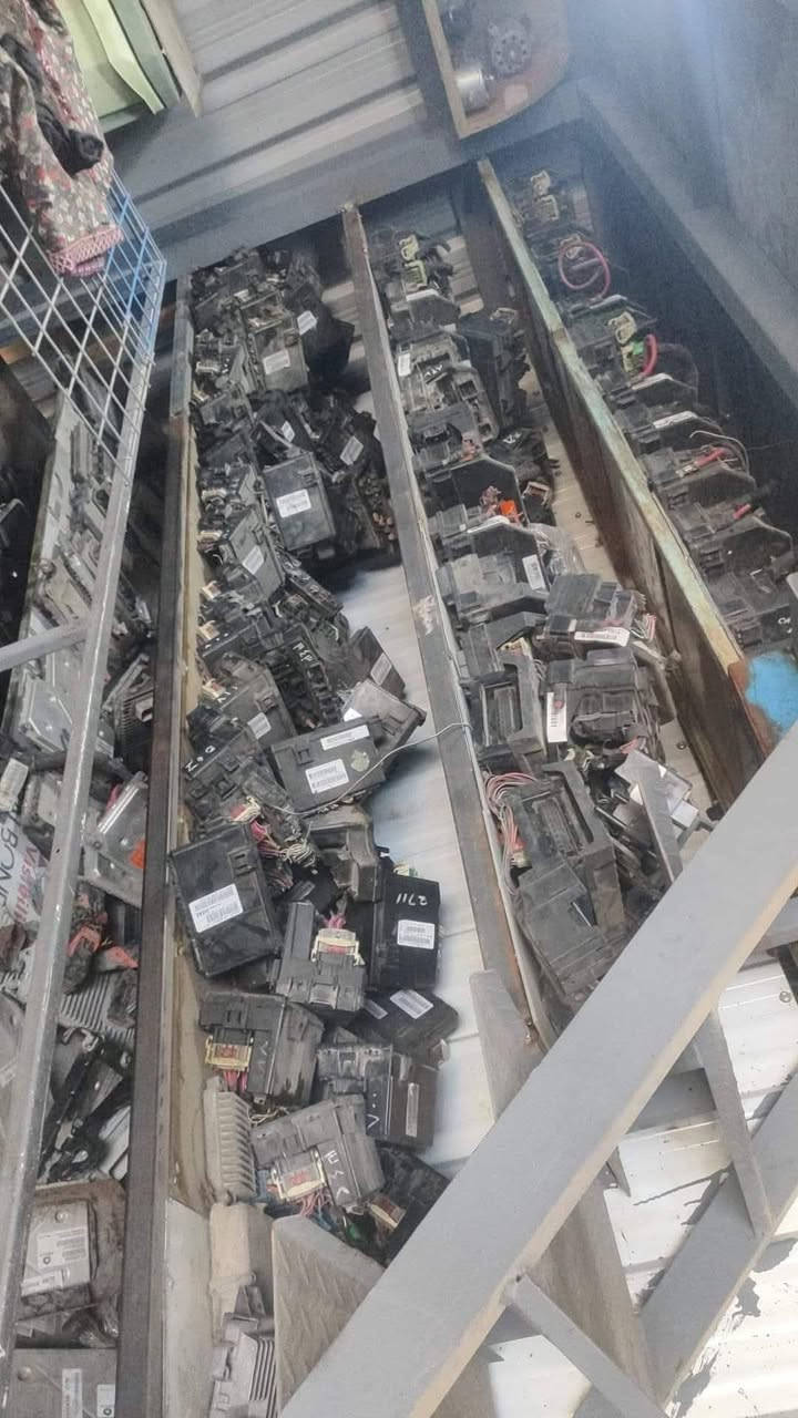 السلام عليكم
عرض لمدة شهر😉
المكينة 3600 650$
الكير 300$ 
عروض الحدادية 
درايم شفت 75
مشط 100
بوربرن زوج 75
 الكاظمية شارع لامريكي محل الغيث 
***********
اتصال او واتساب 📞☎️
