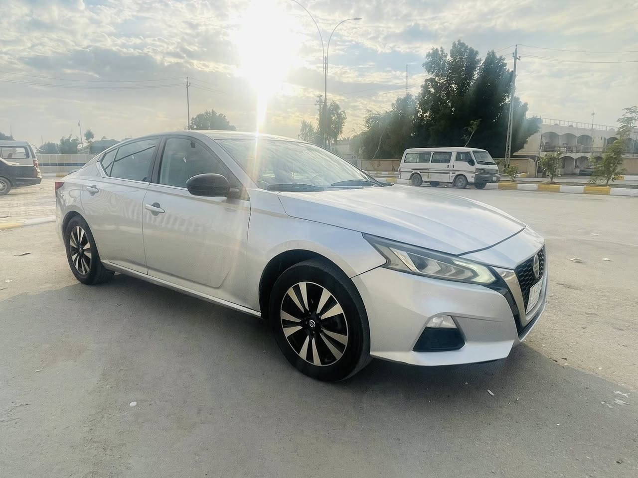 نيسان التيما 2021 SR للبيع
• وارد أمريكي
• 78 ألف ميل
• كشنات جلد
• شاشة كبيرة
• كاميرا خلفية
• حساسات خلفية
• رادار جانبي

✔️ مكينة شرط
✔️ كير شرط

📌 رقم معوقين ذي قار – وكالة عامة
📸 صور الضربة موجودة بالمنشور

💰 السعر: 115 قابل للتفاوض

للاستفسار 
***********
