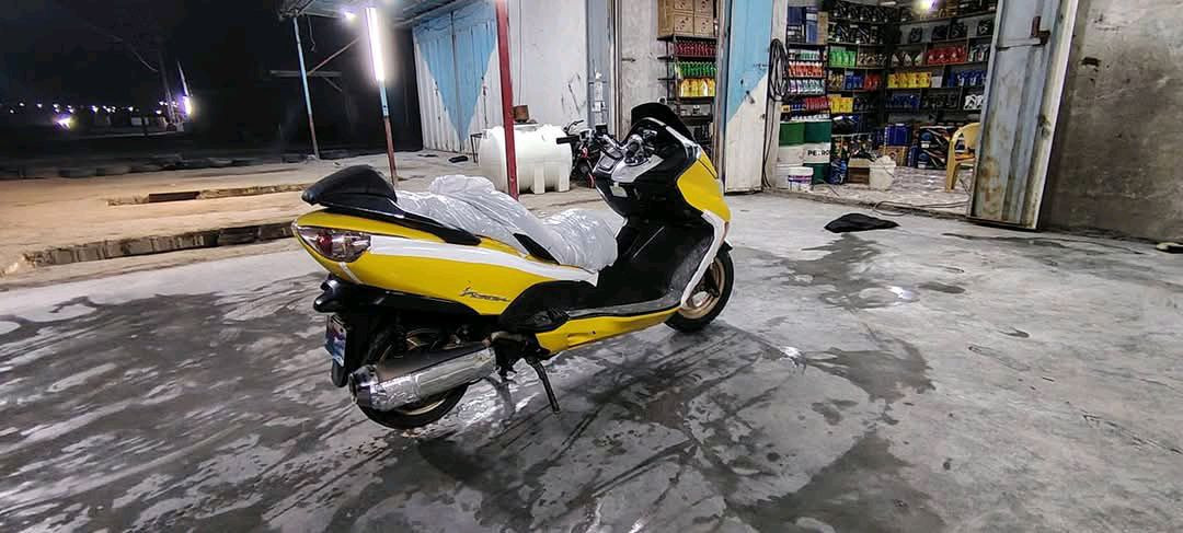 فورزه 08
عميه كرستال دراجه كامله ما ناقصها برغي
مكاني ناصريه الفهود لتواصل خاص او
***********
