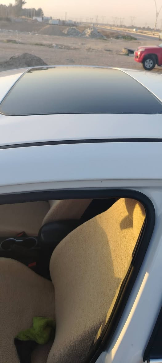 النتراء ابيض خليجي موديل ١٦
بيها جاملغ وبنيد مصبوغات  بدون دواخل بلعراق
فول مواصفات ماعده البصمه
تخم تاير
مدوشمه عام
مكانها ديالى بعقوبه
السعر ١١٥ وبيها مجال
***********
