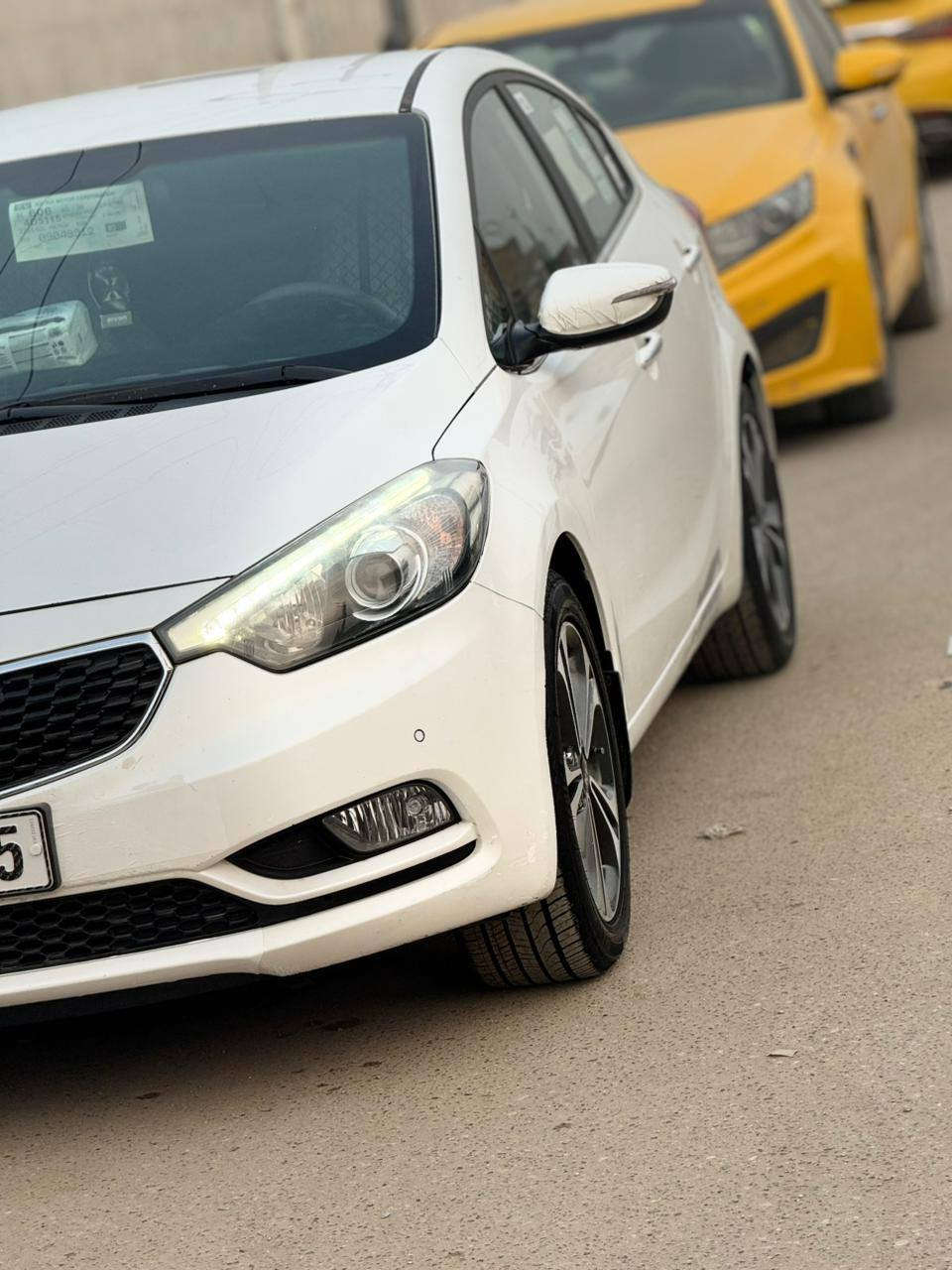 كيا سيراتو موديل 2014رقم بصره دولي سياره مكفوله كفاله عامه سعر 133$بيها مجال قليل مكان سياره سماوه رميثه 
***********
