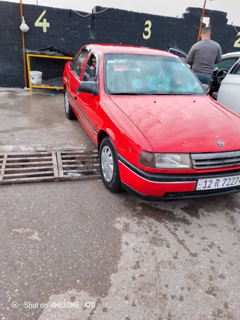 اسلام عليكم فكتره موديل 91 حجم 16 هزه جديده بيهه دواير ودوسات سياره بسمي محرك گير شارط سعر 38شاري تجي شوف السياره وادلل مكان موصل رشيديه خاص مفتوح ***********
