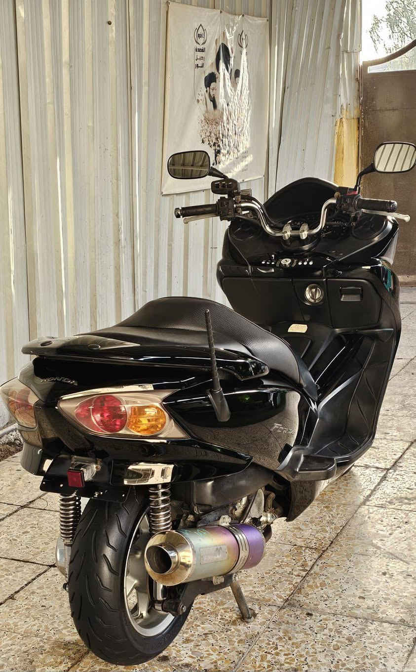 فورزه صفر عشره رياضي عميه بلاد صار شهر من نزلت من الرمبه عليها تحكم مسجل بل ستيرن وعليها مسجل بلاد  قبق المكينه نيكل ستيل دراجه خير من الله دهن اخلي موتل وبانزين بس محسن يعني شاهد الله مداريها حيل السعر 16 وبيها مجال حك الجيه.  مكاني صلاح الدين تكريت


**إذا كنت صاحب هذا الإعلان وتريد حذفه لأي سبب، رجاءا أرسل رسالة إلى الدعم الفني**