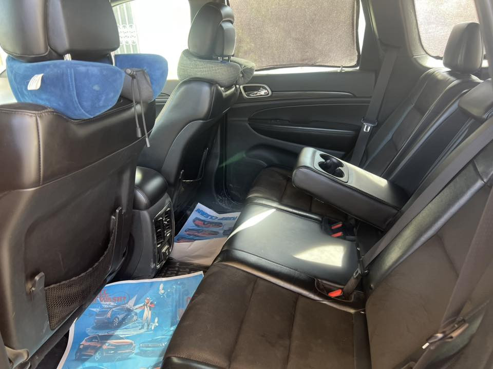 موديل 2020 بلاك توب بأسمي السعر 215
بابل_ناحية الشوملي 
***********
