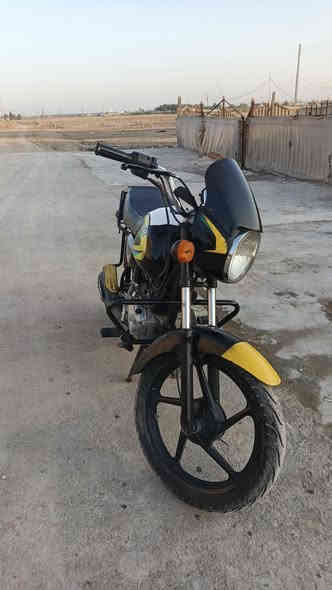 السلام عليكم دراجه بوكسر للبيع دراجه خير من الله نضيفه السعر 800 موديل 20 اوراق كامله مو شرراي لتكسر بيهة ‏‪***********‬‏
