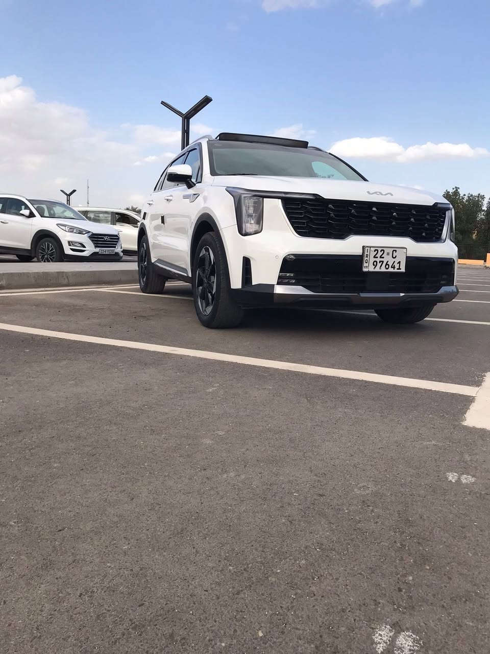 ⸻
🚗 كيا سورينتو موديل 2024 🚗
سيارة نظيفة وجاهزة للاستخدام 🌟خليجيه 

🔹 الممشى: 42 ألف كم
🔹 المواصفات: فول مواصفات
🔹 الاستثناءات:
▫️ بدون فور ويل
▫️ بدون 4 كاميرات

✨ مميزات السيارة:
✔️ محرك قوي وأداء ممتاز
✔️ تصميم أنيق وحديث
✔️ داخلية مريحة وواسعة
✔️ شاشة كبيرة + نظام ترفيهي متكامل
✔️ أنظمة أمان متطورة
✔️ مناسبة للعائلة والسفر

📍 السيارة بحالة ممتازة
📞 للاستفسار والمزيد من التفاصيل يرجى التواصل /***********
🚗بغداد. حي اور.
