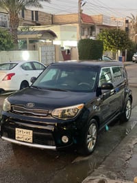 للبيع كيا صول موديل 2018 لون اسود محرك 2000 وارد امريكي ماشيه86ميل حاد...