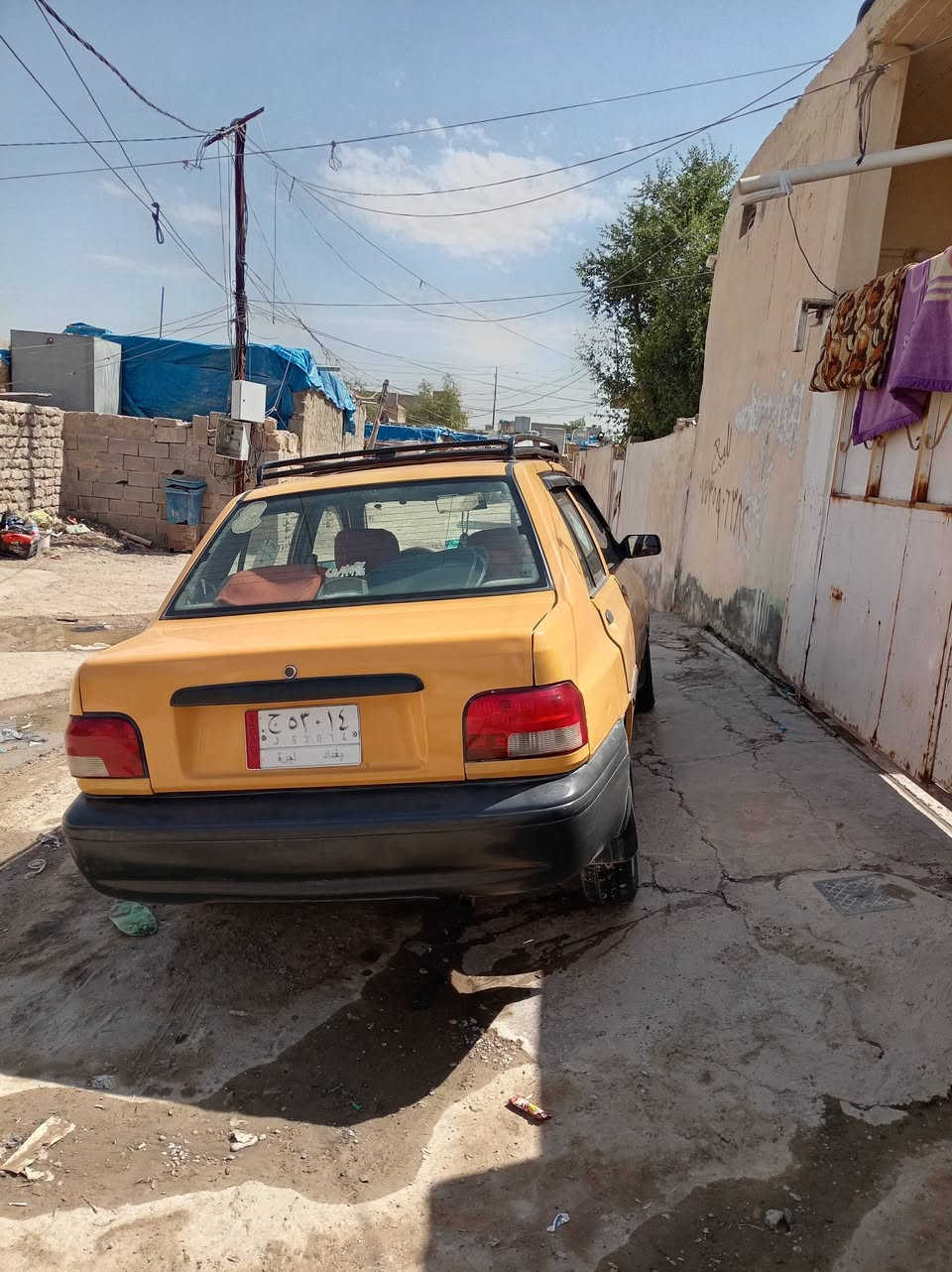 السلام عليكم سياره سايبه للبيع موديل 16 سياره جاهزه مكفوله من اي شي صدر محرك كير كله خير من الله كشرها حلو تحويل مباشر مكاني صلاح الدين سامراء السعر ٢٥ورقه وبيها مجال حك الجيه سنويه ٢٧ رقم الهاتف ***********
