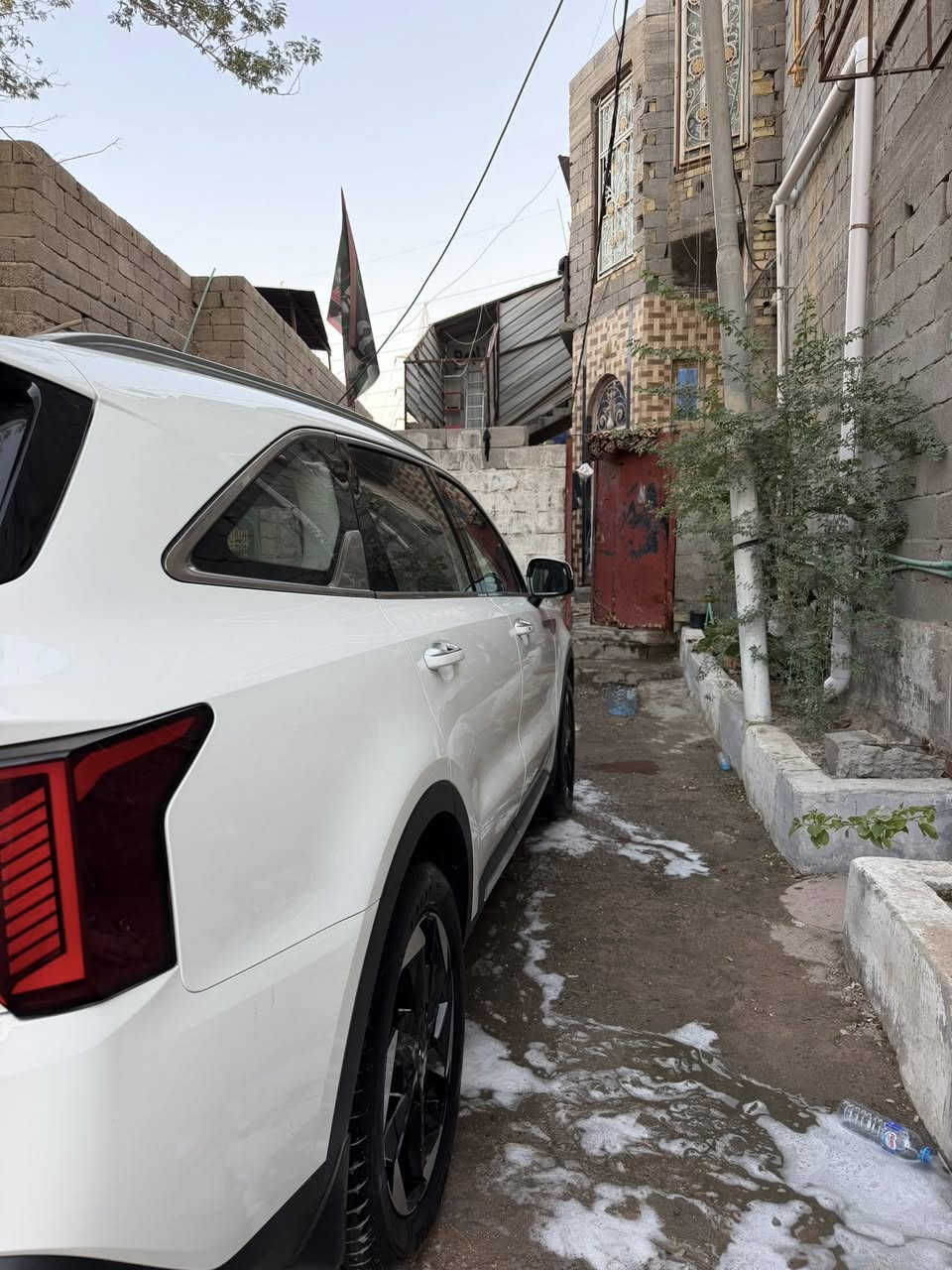 السلام عليكم سورنتو 2024 السياره كفاله عامه بيهة pdr صبع السياره جديد ومعروف مواصفات السورنتو6سلندر السياره ماشيه 50 السعر 285 وبيهة مجال بسيط *********** اتصال وتساب للشراي
