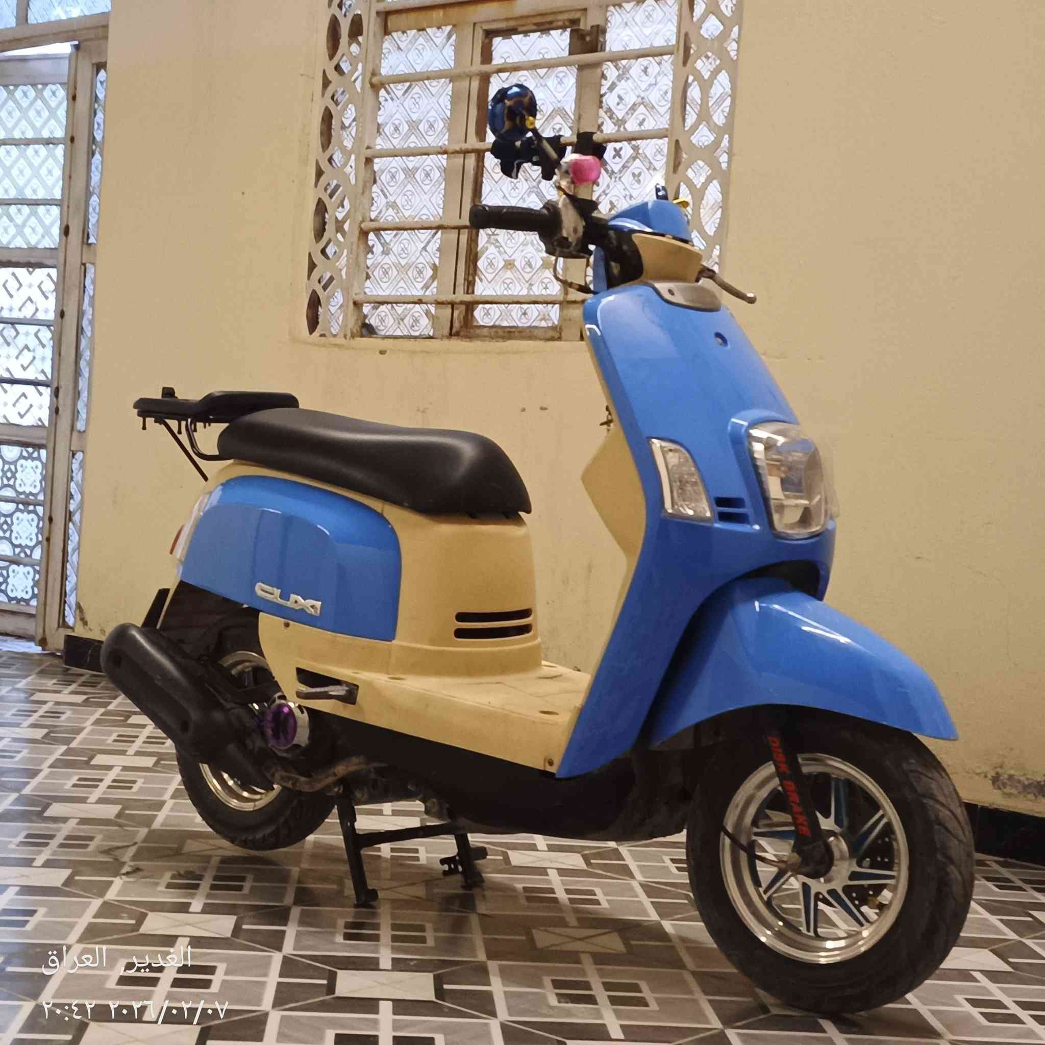 سلام عليكم بوليس للبيع
بلادي بوشه 49 مفتوحه ولفات بس  
دراجه خير من الله كهربائيات اشاير سلف لايت زنون 
قفل سكان مري نيكل دبل خلفي رياضي وياله امامي وخلفي رياضي تايرات جلاتين الدراجه متعوب عليه ربع مذب عليه 
السعر 700 وبيه مجال للشراي الاستفسار الرقم *********** مابي واتساب فقط اتصاال
